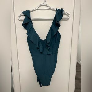 Cupshe Luminescent Ruffled Plunge One Piece Swimsuit
M / Teal